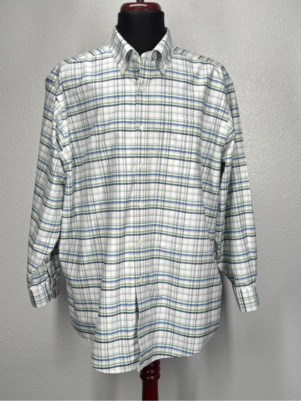 L.L. Bean Multi Colored Long Sleeve Button Up Shirt Traditional Fit 161/2 - 29”